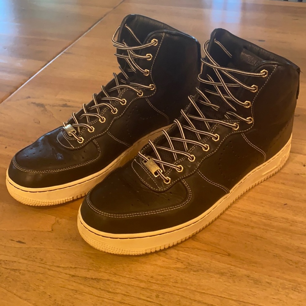 Nike AF-1 ‘82 black leather high tops